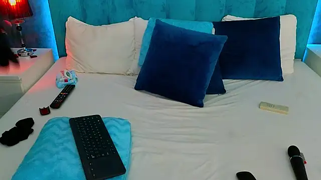 LauraMirage online show from January 2025 12:10:01 AM