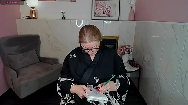 AlexandraKind online show from January 2025 03:20:01 AM