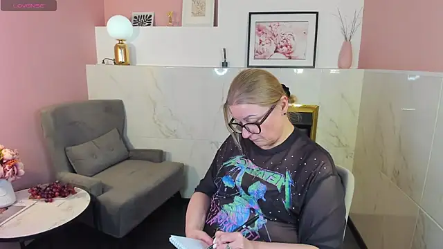 AlexandraKind online show from February 2025 06:50:02 AM