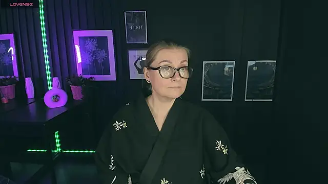 AlexandraKind online show from February 2025 04:53:01 PM