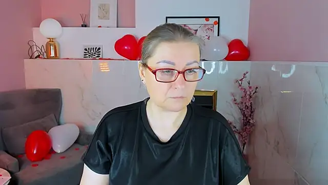 AlexandraKind online show from February 2026 01:39:02 PM