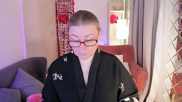 AlexandraKind online show from February 2026 08:37:01 PM