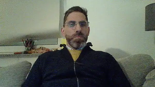 Snapshot of alcatraz009 chatting on January 2025 04:40:01 PM alcatraz009 online show from January 2025 04:40:01 PM