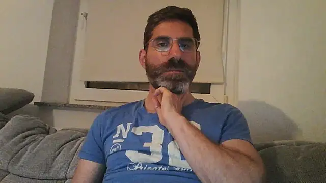 Snapshot of alcatraz009 chatting on October 2025 06:47:02 PM alcatraz009 online show from October 2025 06:47:02 PM