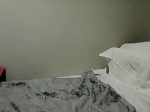 Snapshot of housewife_shantie chatting on November 2025 01:24:03 PM housewife shantie online show from November 2025 01:24:03 PM