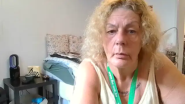 housewife shantie online show from July 2026 07:32:02 AM