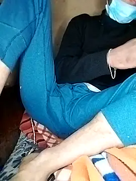 LOOLOOO123123 online show from February 2026 05:45:01 AM