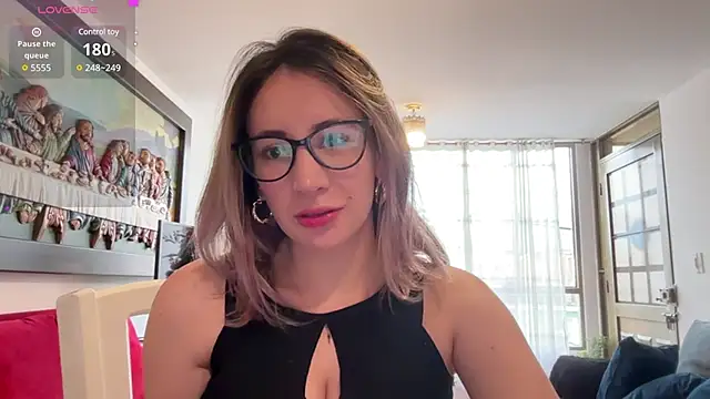 Gabby cruz  online show from December 2024 09:48:01 PM