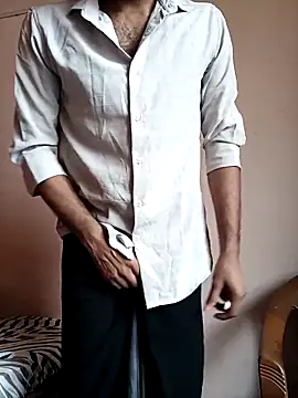 Vignesh3246 online show from October 2025 07:23:02 AM