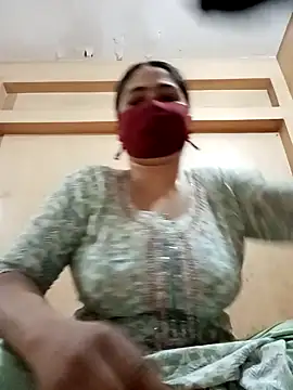 Snapshot of Magical_Girl- chatting on January 2025 03:36:02 AM Magical Girl- online show from January 2025 03:36:02 AM