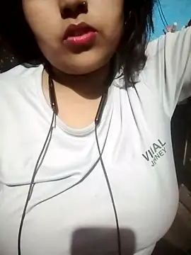 Love-Veronica online show from April 2026 05:48:01 PM