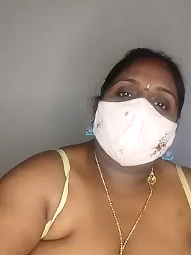 Snapshot of Sexy_Radhikaa chatting on February 2025 06:09:02 AM Sexy Radhikaa online show from February 2025 06:09:02 AM