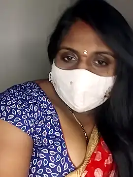 Snapshot of Sexy_Radhikaa chatting on February 2025 03:35:01 PM Sexy Radhikaa online show from February 2025 03:35:01 PM