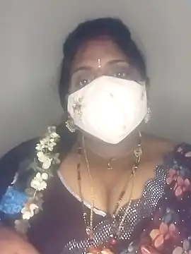 Snapshot of Sexy_Radhikaa chatting on February 2025 04:21:02 PM Sexy Radhikaa online show from February 2025 04:21:02 PM