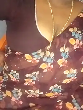 Snapshot of Sexy_Radhikaa chatting on September 2025 04:17:02 AM Sexy Radhikaa online show from September 2025 04:17:02 AM