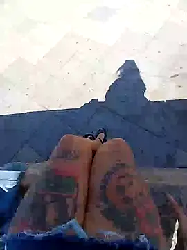 Snapshot of juli_morbos chatting on January 2025 12:49:01 PM juli morbos online show from January 2025 12:49:01 PM