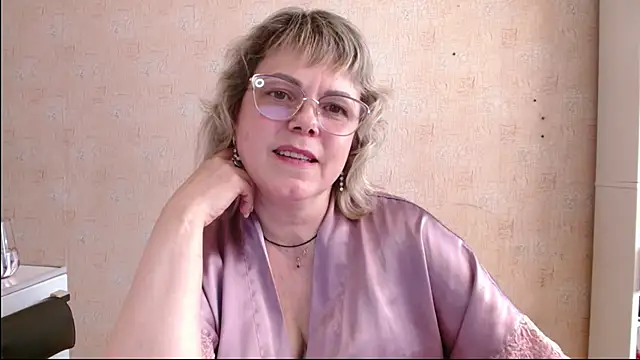 Snapshot of sweetsunset11 chatting on May 2026 01:40:01 PM sweetsunset11 online show from May 2026 01:40:01 PM