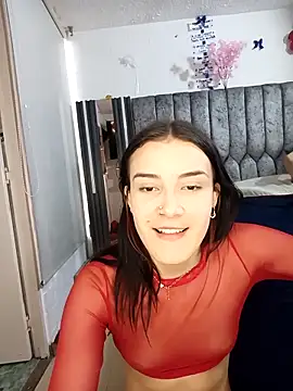 Snapshot of laura_arias018 chatting on October 2025 01:42:02 PM laura arias018 online show from October 2025 01:42:02 PM