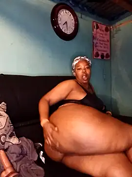 curvyloneah75 online show from September 2025 03:18:02 AM