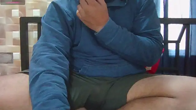 Uncut daddy247 online show from December 2025 06:41:02 AM