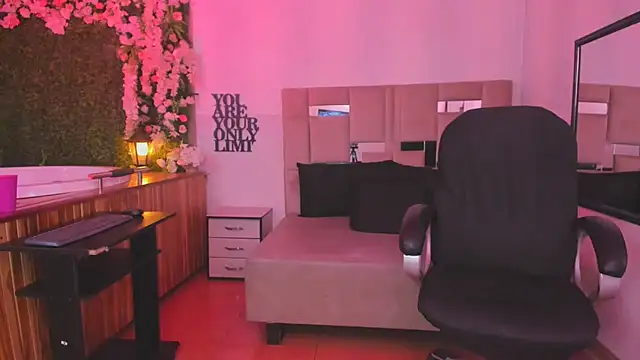 natacha  black  online show from March 2025 10:39:02 AM