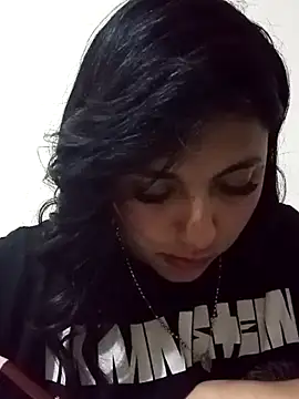 Naomy veracruz  online show from November 2025 01:48:02 AM