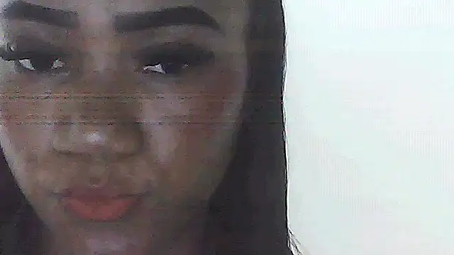 Fariana01 online show from May 2026 11:00:01 PM