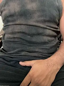 Snapshot of aprivateguy chatting on December 2024 02:54:01 PM aprivateguy online show from December 2024 02:54:01 PM