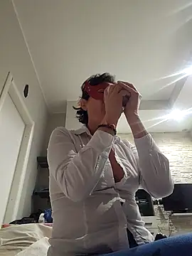 Snapshot of Vagabondainnamorata chatting on March 2026 04:17:02 AM Vagabondainnamorata online show from March 2026 04:17:02 AM