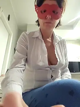 Snapshot of Vagabondainnamorata chatting on March 2026 04:51:01 AM Vagabondainnamorata online show from March 2026 04:51:01 AM