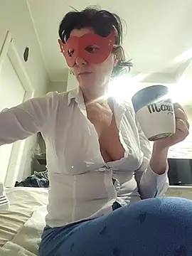 Snapshot of Vagabondainnamorata chatting on April 2026 03:48:01 AM Vagabondainnamorata online show from April 2026 03:48:01 AM