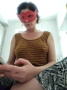 Snapshot of Vagabondainnamorata chatting on April 2026 12:20:01 PM Vagabondainnamorata online show from April 2026 12:20:01 PM