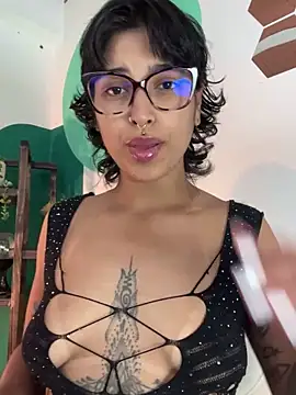 LollaByer online show from February 2026 09:04:01 PM