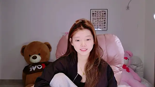 yangyang-1115 online show from April 2026 04:26:01 AM