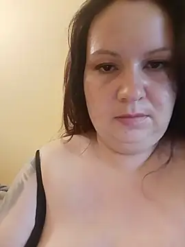 Szilvi93 online show from July 2026 02:21:01 PM