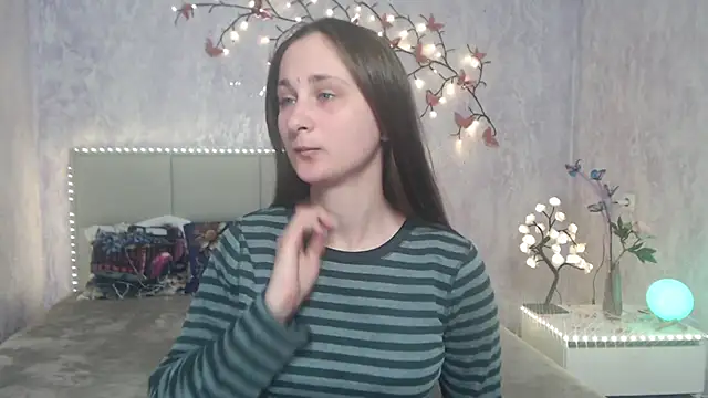 MichelLeee online show from March 2026 01:05:02 PM