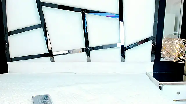 AriannaRussell  online show from March 2026 02:21:01 PM