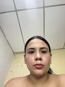 Leyna Kenet online show from June 2026 03:18:02 AM