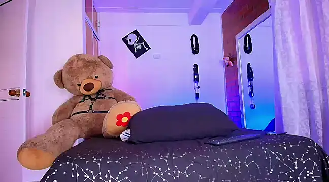 Snapshot of xl_dakotadom chatting on January 2025 08:43:01 PM xl dakotadom online show from January 2025 08:43:01 PM