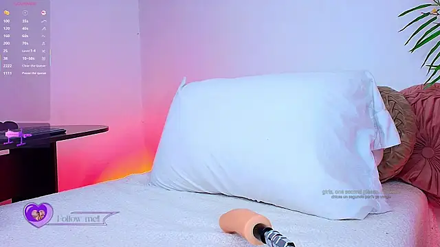 Snapshot of Kinky__Karo chatting on January 2026 01:54:01 AM Kinky Karo online show from January 2026 01:54:01 AM