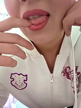 NeredaXxx online show from January 2026 08:40:01 AM