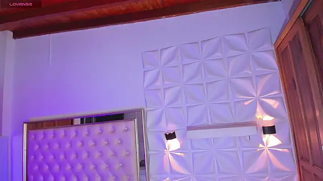 Snapshot of im_sebaslopez chatting on April 2026 07:44:02 PM im sebaslopez online show from April 2026 07:44:02 PM