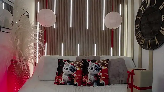 Aniie Doll online show from December 2025 08:27:01 PM