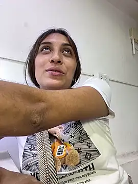 Snapshot of bigasssweet_2 chatting on March 2025 09:00:02 PM bigasssweet 2 online show from March 2025 09:00:02 PM