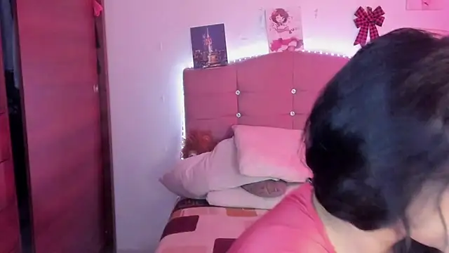 male couper online show from December 2024 06:11:01 PM