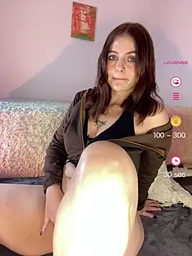 Snapshot of Valery_hilthon chatting on May 2026 09:53:02 PM Valery hilthon online show from May 2026 09:53:02 PM