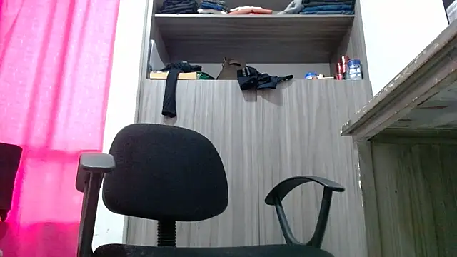 Snapshot of nicolle_milf1978 chatting on February 2026 12:01:02 PM nicolle milf1978 online show from February 2026 12:01:02 PM