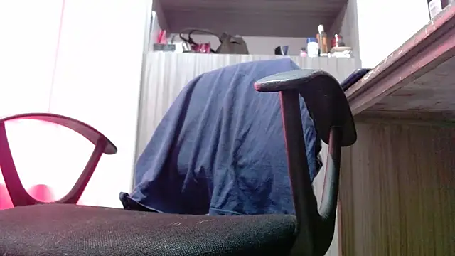 Snapshot of nicolle_milf1978 chatting on February 2026 12:03:01 PM nicolle milf1978 online show from February 2026 12:03:01 PM