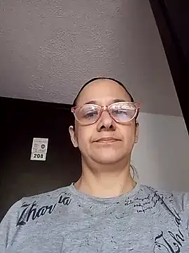 nicolle milf1978 online show from April 2026 01:31:02 PM