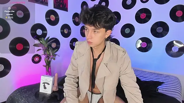 juandaaap online show from February 2026 06:47:02 PM